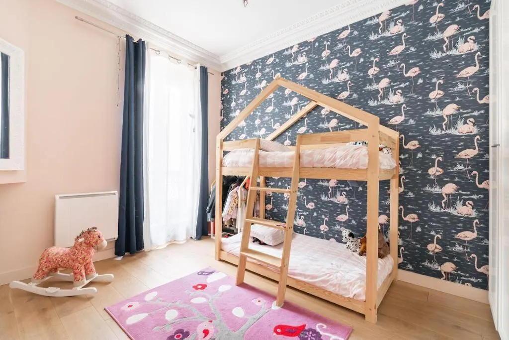 Appartement Familial Parisien 아파트 파리